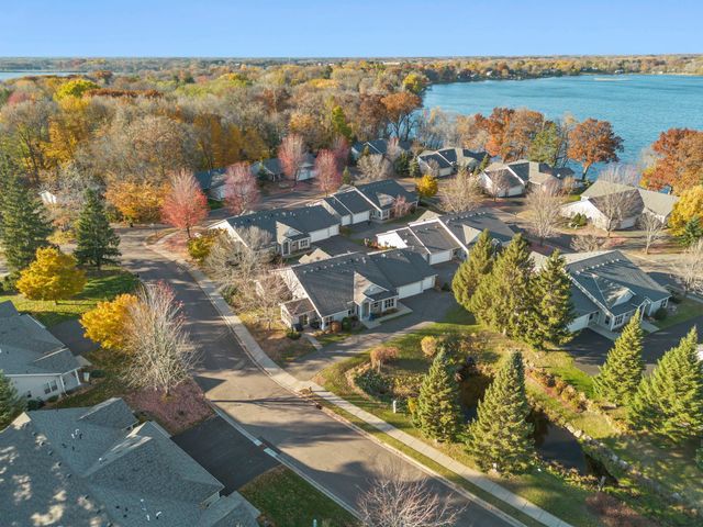 11084 Eagle Ridge Way, Chisago City, MN 55013