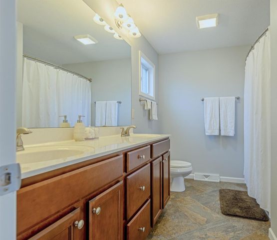 4939 Parkwood Drive, Milton, WI 53563