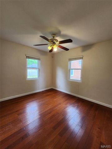8137 Vardaman Drive, University City, MO 63130