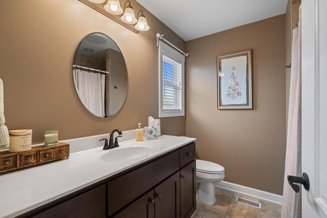 724 N Joshua LANE, Lake Geneva, WI 53147