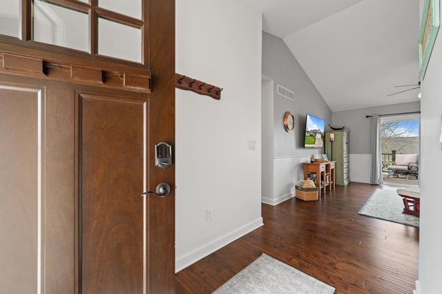 724 N Joshua LANE, Lake Geneva, WI 53147