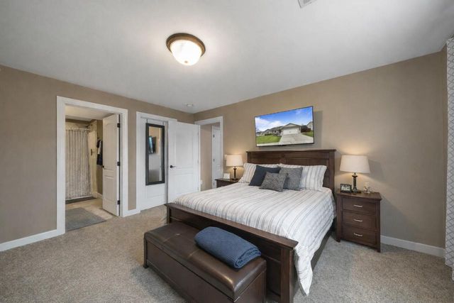 724 N Joshua LANE, Lake Geneva, WI 53147