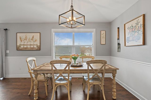 724 N Joshua LANE, Lake Geneva, WI 53147