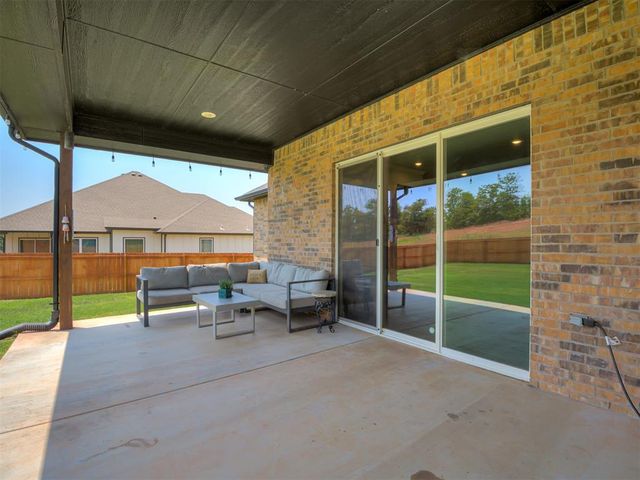 11406 Blue Heron Creek, Guthrie, OK 73044