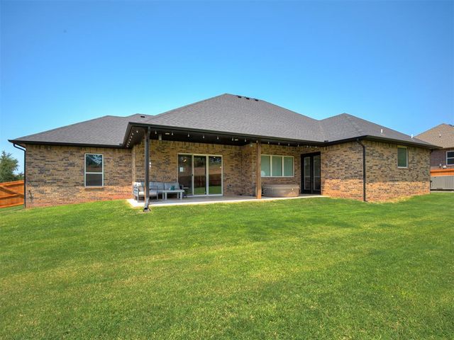 11406 Blue Heron Creek, Guthrie, OK 73044