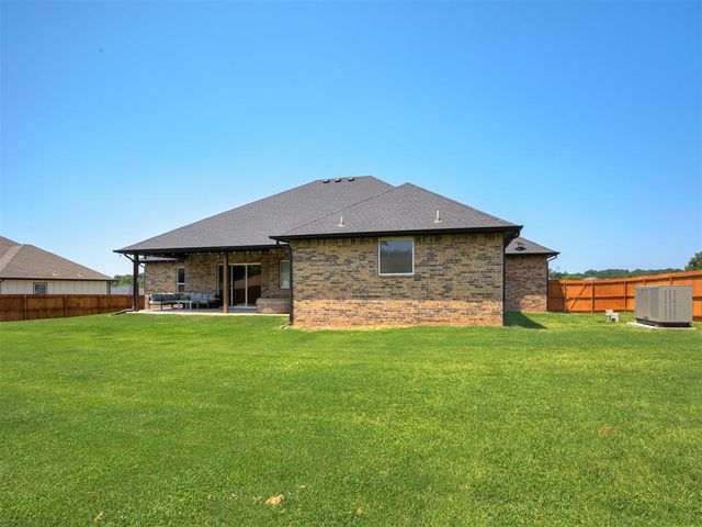 11406 Blue Heron Creek, Guthrie, OK 73044