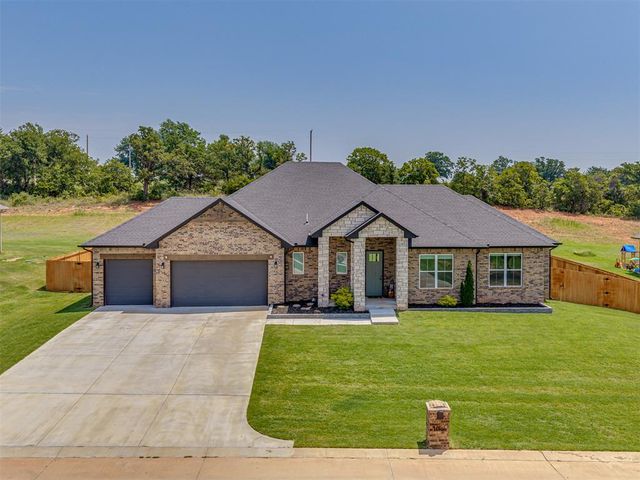 11406 Blue Heron Creek, Guthrie, OK 73044