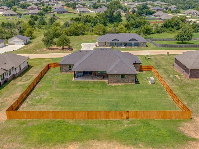 11406 Blue Heron Creek, Guthrie, OK 73044