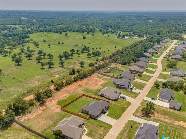 11406 Blue Heron Creek, Guthrie, OK 73044