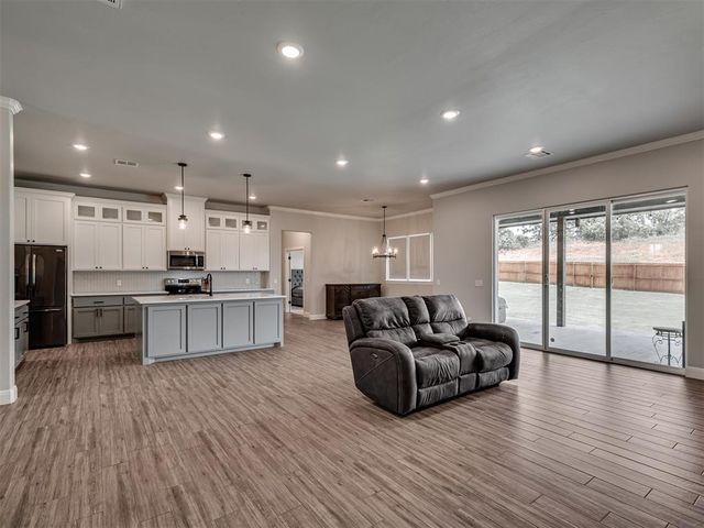 11406 Blue Heron Creek, Guthrie, OK 73044
