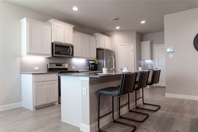 11512 Harp Lane, Fort Worth, TX 76052