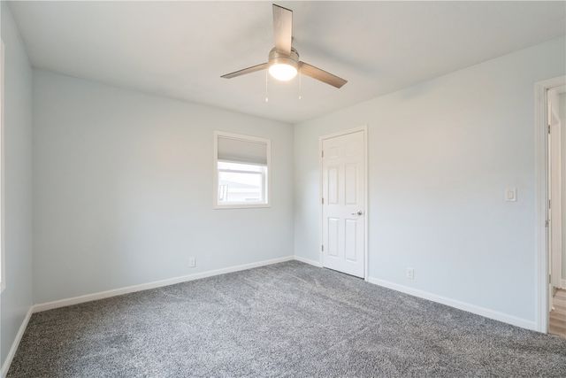 135 Eastview Drive NW, Cedar Rapids, IA 52405