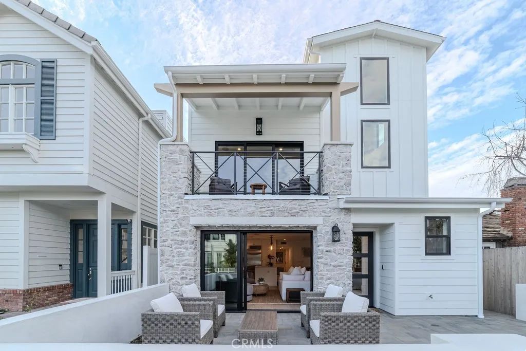 603 Acacia Avenue A, Corona Del Mar, CA 92625