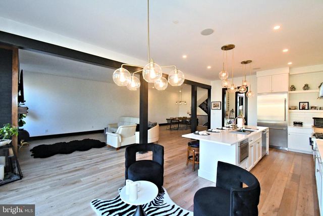 10 RICHARDS WAY, Ambler, PA 19002