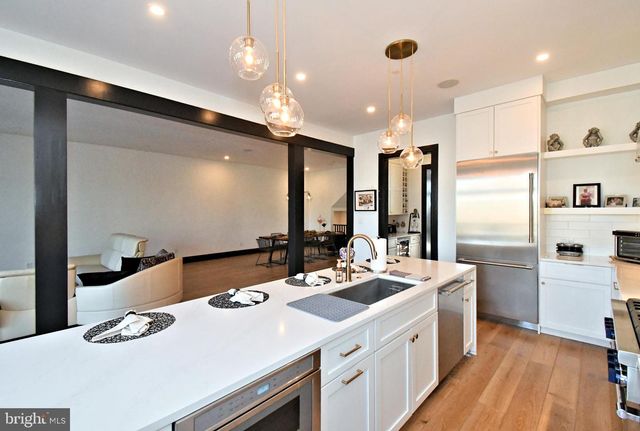 10 RICHARDS WAY, Ambler, PA 19002