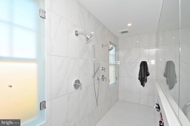 10 RICHARDS WAY, Ambler, PA 19002