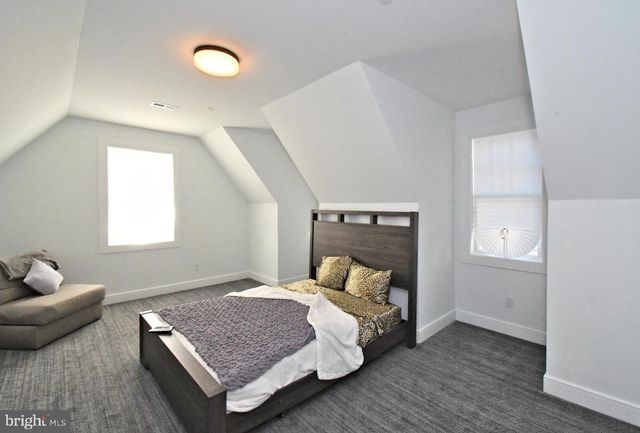 10 RICHARDS WAY, Ambler, PA 19002