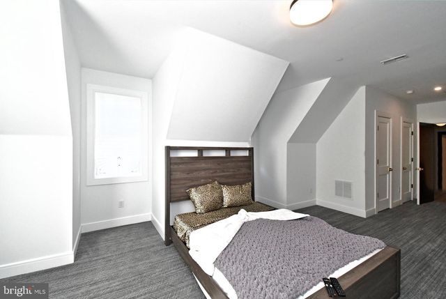 10 RICHARDS WAY, Ambler, PA 19002