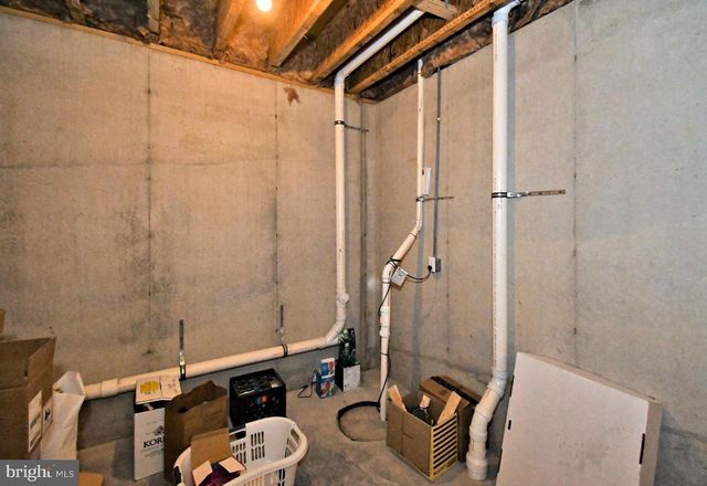 10 RICHARDS WAY, Ambler, PA 19002