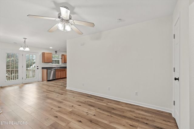 814 Blue Spruce Way, Knoxville, TN 37912