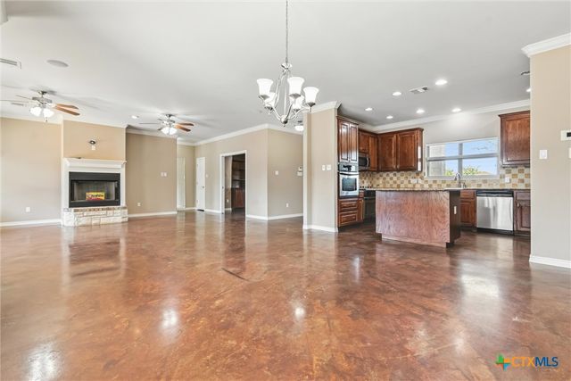 180 Honeysuckle Drive, Killeen, TX 76549