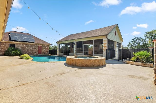 180 Honeysuckle Drive, Killeen, TX 76549