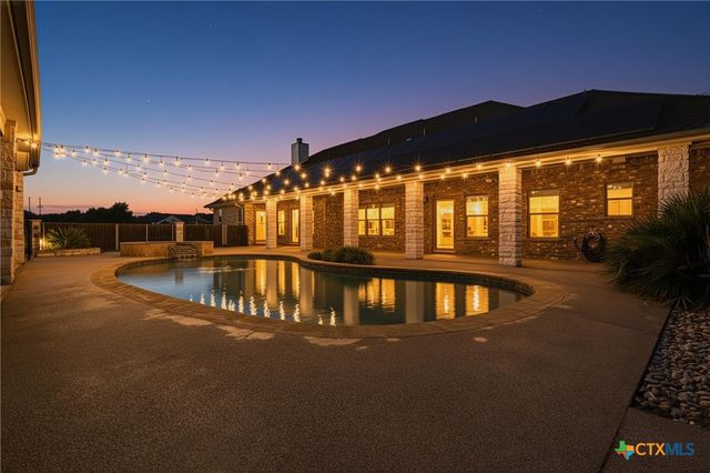 180 Honeysuckle Drive, Killeen, TX 76549