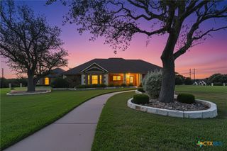 180 Honeysuckle Drive, Killeen, TX 76549