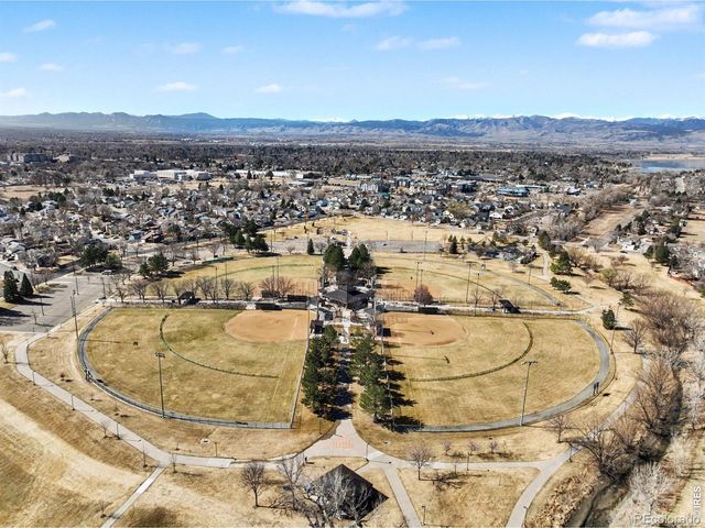 2121 Addie Rose Lane, Longmont, CO 80501