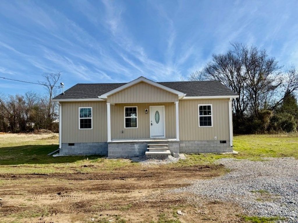 3310 Oak Grove Rd, Decherd, TN 37324