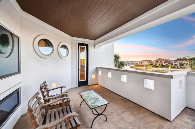 721 Harborside Way, League City, TX 77565