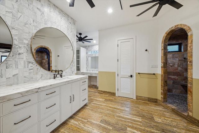 721 Harborside Way, League City, TX 77565