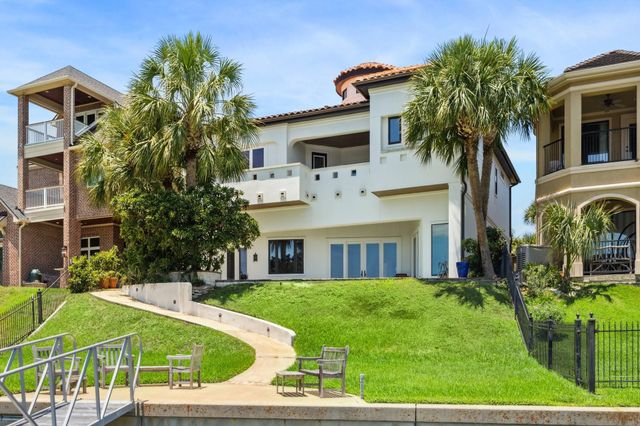 721 Harborside Way, League City, TX 77565