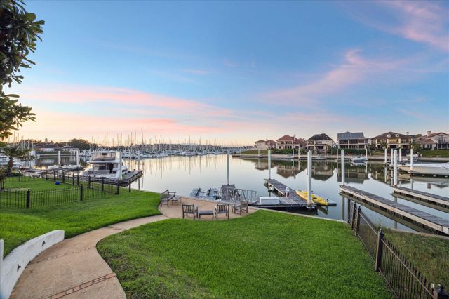 721 Harborside Way, League City, TX 77565