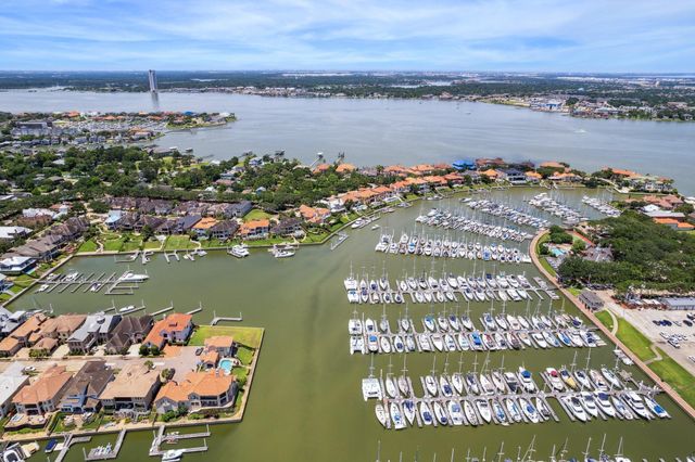 721 Harborside Way, League City, TX 77565