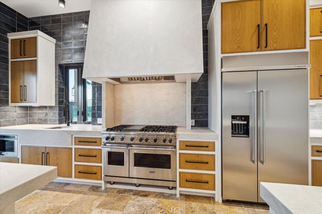 721 Harborside Way, League City, TX 77565