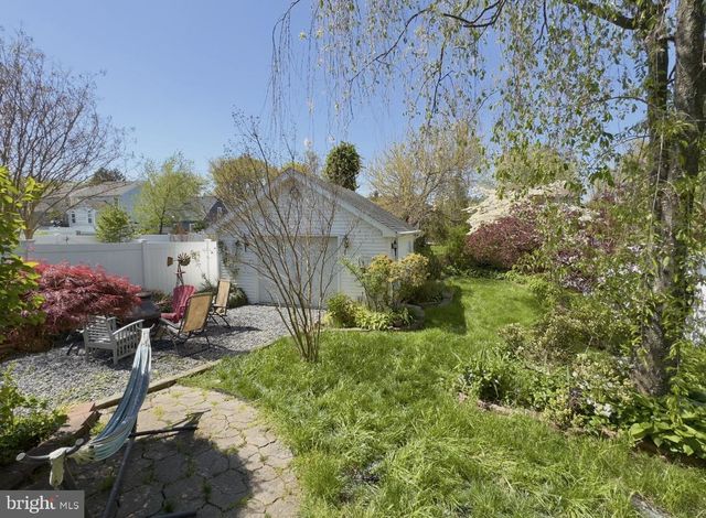 7041 HARVEY AVE, Pennsauken, NJ 08109