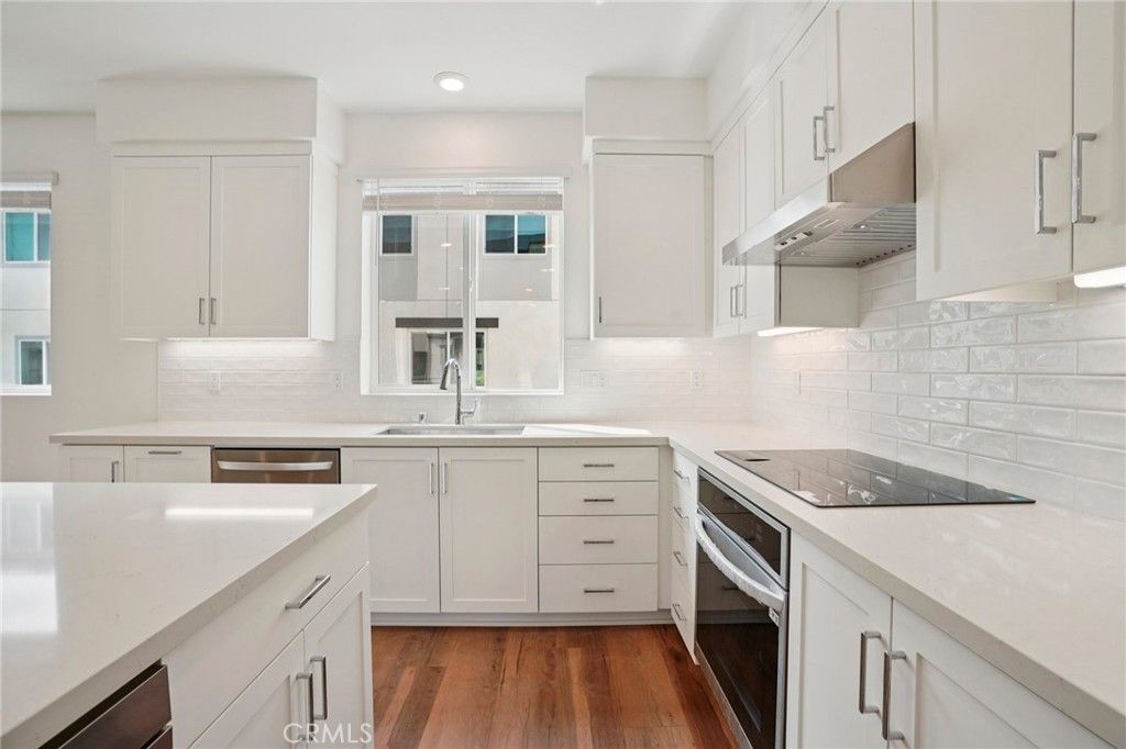 Image 13 of property listing at 1675 Coral Sea Lane, San Pedro, CA 90731
