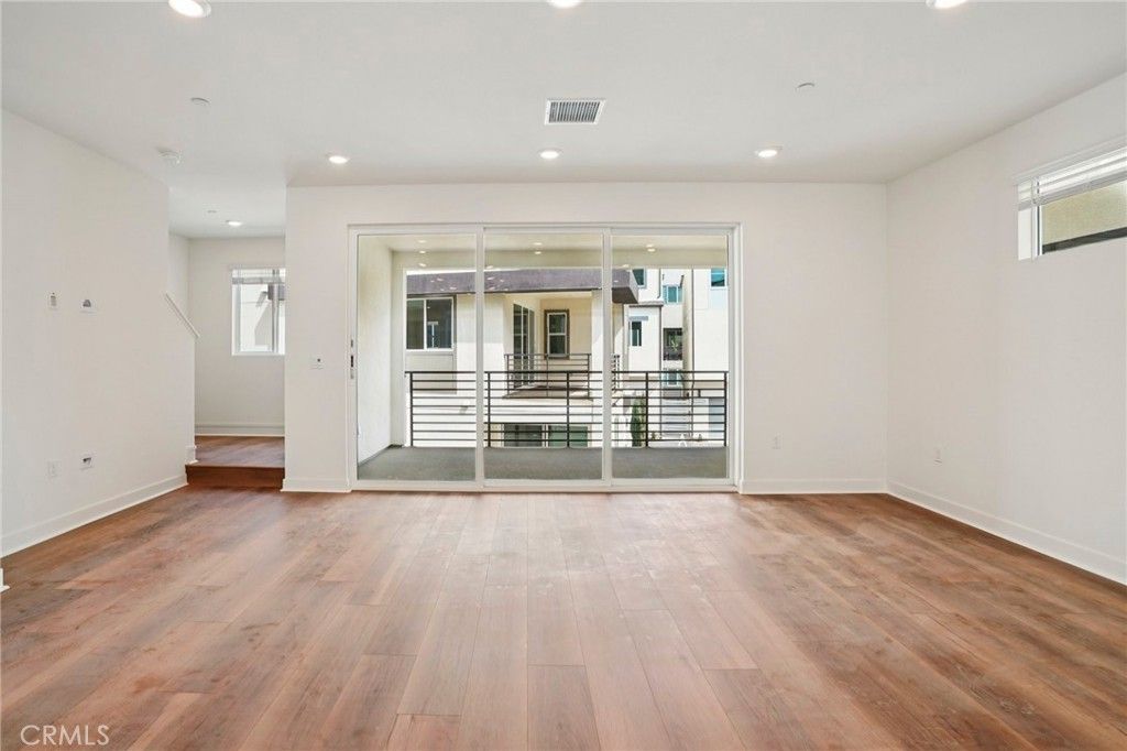Image 16 of property listing at 1675 Coral Sea Lane, San Pedro, CA 90731