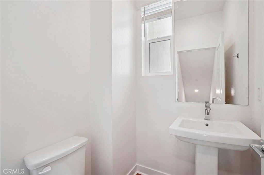 Image 30 of property listing at 1675 Coral Sea Lane, San Pedro, CA 90731