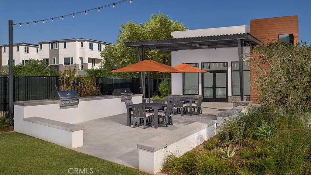 Image 41 of property listing at 1675 Coral Sea Lane, San Pedro, CA 90731