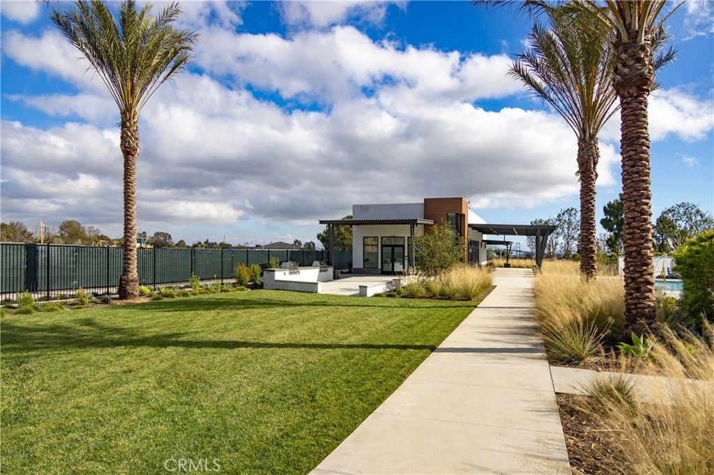 Image 44 of property listing at 1675 Coral Sea Lane, San Pedro, CA 90731