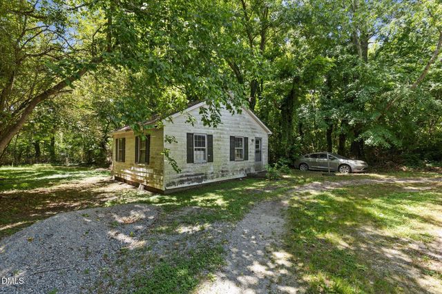 112 Peace Street, Oxford, NC 27565