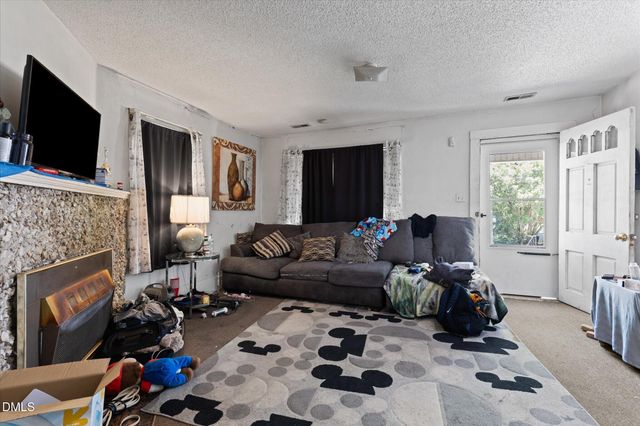 112 Peace Street, Oxford, NC 27565