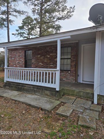 1056 Lake Dockery Road, Byram, MS 39272