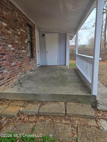 1056 Lake Dockery Road, Byram, MS 39272