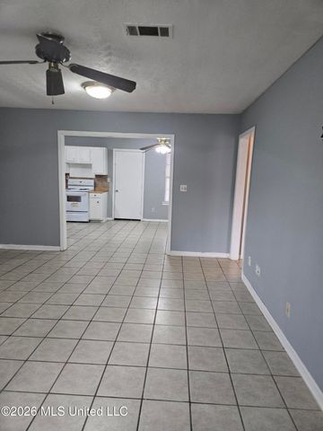 1056 Lake Dockery Road, Byram, MS 39272