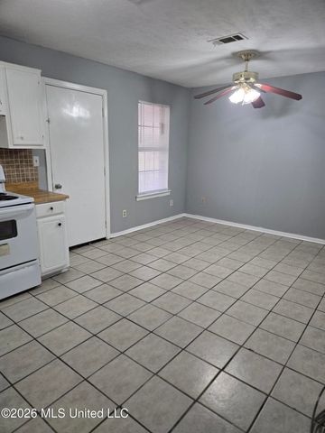 1056 Lake Dockery Road, Byram, MS 39272