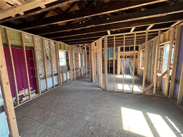 1250 Midland Beaver Rd, Industry, PA 15052