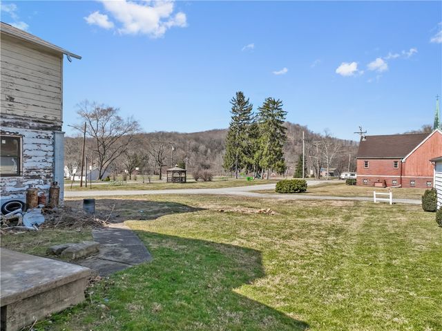 1250 Midland Beaver Rd, Industry, PA 15052
